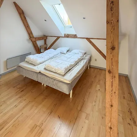 Ferienhaus Lovely In With House Sea View